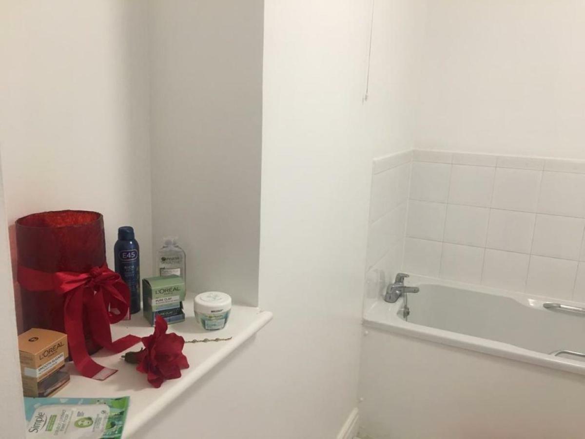 2 Bed Flat, Dedicated Workspace, Parking, 4Ktv London Exterior photo